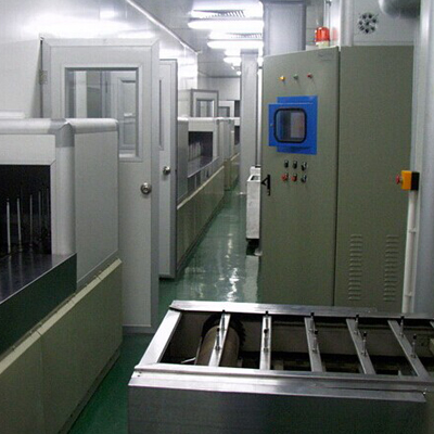 美發(fā)用品噴油生產(chǎn)線